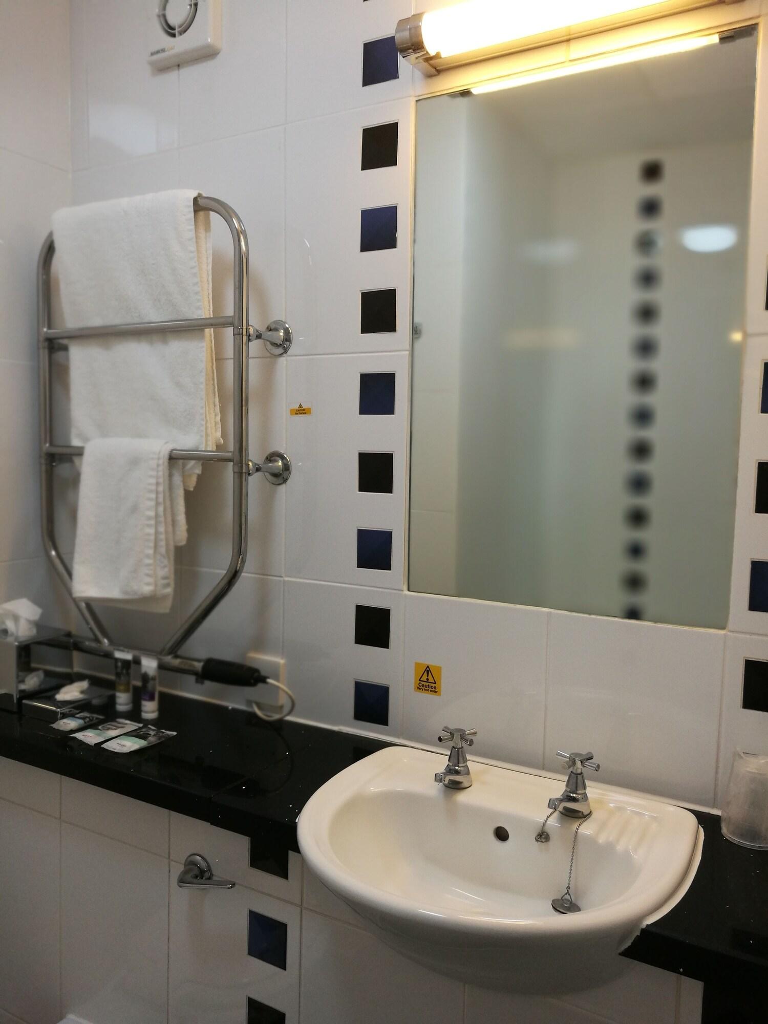 Mercure George Hotel, רדינג מראה חיצוני תמונה